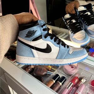 Jordan 1 Retro High OG University Blue